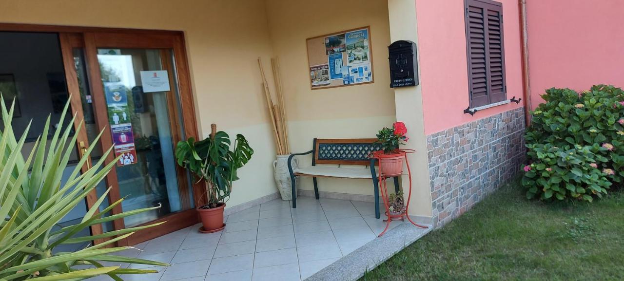 Isola Rossa Appartamenti Paduledda Zewnętrze zdjęcie